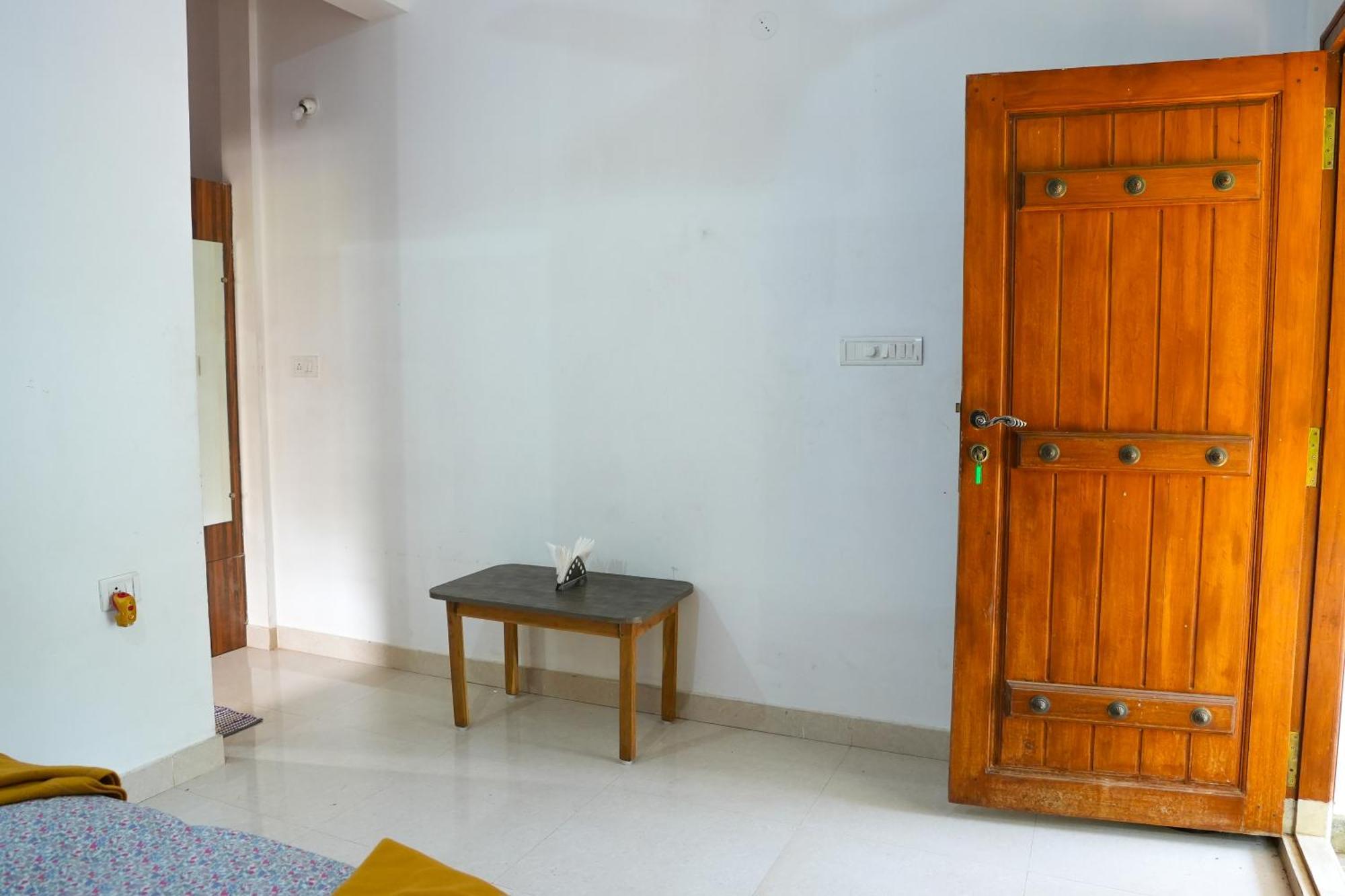 Bana The Wild Waters Hotel Muduvadi Luaran gambar
